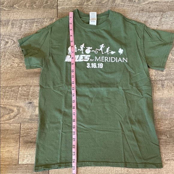 Gildan Green 2019 "Miles for Meridian" Crewneck Short Sleeve Tee Size Small - Picture 5 of 6